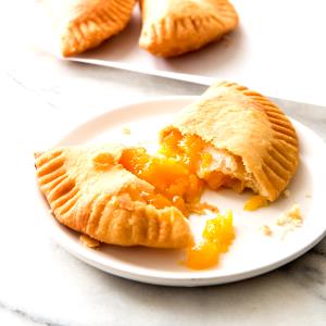 1 serving (84 g) Fried Peach Pies