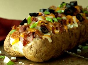 1 serving (9 oz) Spud Max (Half)