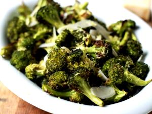 1 serving (98 g) Buttered Broccoli