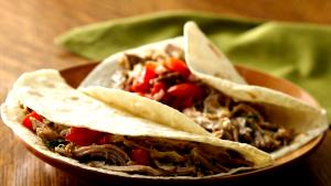 1 Serving Americano Soft Taco Carnitas