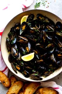 1 Serving Appetizer: Steamed Mussels (1/2 Portion) - Special Request Less Butter