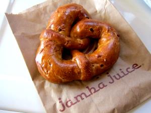 1 Serving Apple Cinnamon Pretzel