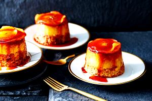 1 Serving Apples & Cinnamon Creme Party Tray