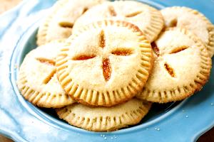 1 Serving Apricot Filled Cookie