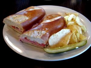 1 Serving Bavarian Ham Sandwich On Pretzel Bread