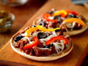 1 Serving Beef İn 1 Topping Medium Pizza