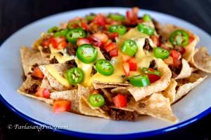 1 serving Beef Nachos - Queso (Regular)