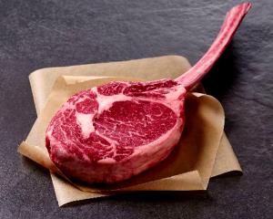 1 Serving Beef Rib Steaks, Bone In