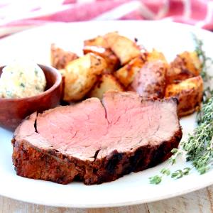 1 Serving Beef Tenderloin Tips, Blackened