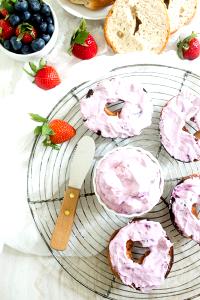 1 Serving Berries And Cream Spreadable Cheese