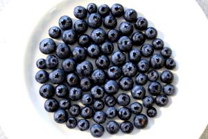 1 serving Berries & Zabaione