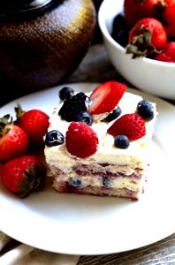 1 Serving Berry Tiramisu
