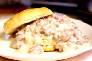 1 Serving Biscuit & Sausage Gravy