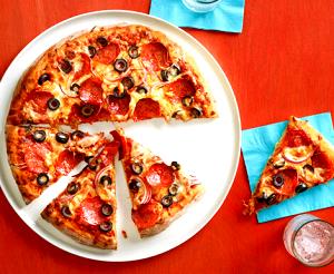 1 Serving Black Olives İn 1 Topping Medium Pizza