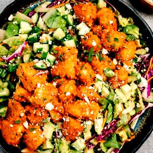 1 Serving BLMP - Salad, Buffalo Chicken