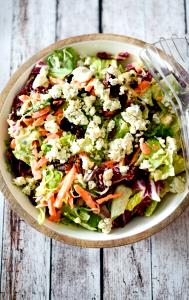 1 serving Blue Cheese Pecan Chopped Salad