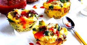 1 Serving Breakfast On A Muffin With Bacon