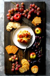 1 Serving Brie, Fruit And Crackers