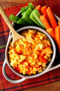 1 serving Buffalo Chicken Mac (Regular)