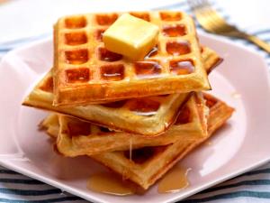 1 Serving Buttermilk Waffles