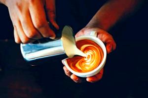 1 Serving Cafe Latte (Whole Milk)