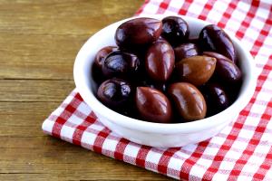 1 Serving Calamata Olives