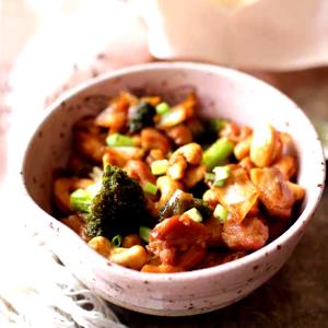 1 serving Cashew Chicken