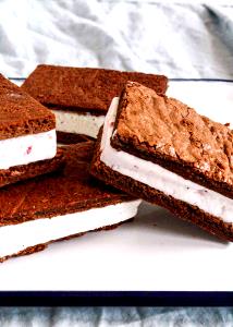1 Serving Ice Cream Sandwich Triples Pudding