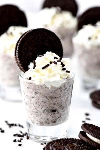 1 Serving Ice Cream Shots - Cookies And Cream