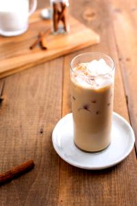 1 Serving Iced Chai Non-Fat Milk 16Oz