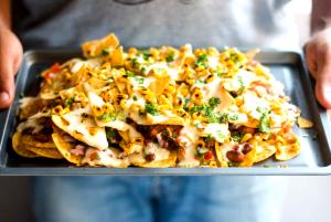 1 serving Cheese Nachos