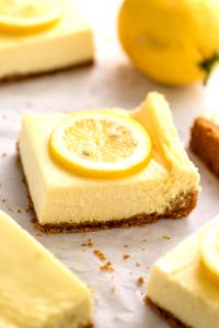 1 Serving Cheesecake Bar With Lemon
