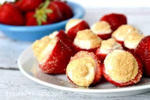 1 Serving Cheesecake Snack, Strawberry