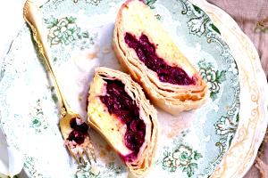 1 Serving Cherry Strudel