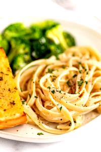 1 Serving Chicken Alfredo Entree