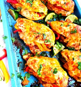 1 serving Chicken (Breast) Fajita with Cheese (Personal)