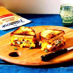 1 Serving Chicken/Broccoli/Cheese Sandwich