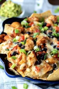 1 serving Chicken (Dark) Fajita Nachos (Shredded) (Personal)