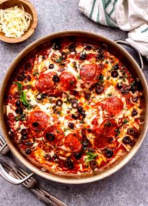 1 Serving Chicken İn 2-3 Topping Large Pizza