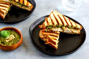 1 Serving Chicken In The Garden - Grilled Sandwich