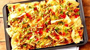1 serving Chicken Nachos (Queso) (Personal)