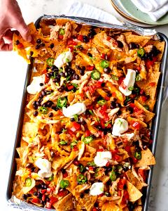1 serving Chicken Nachos