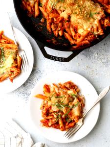 1 Serving Chicken Parmigianna Penne Gourmet Skillet Meal