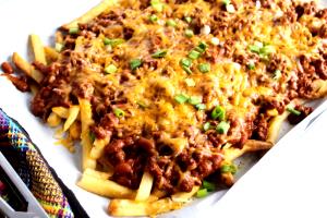 1 serving Chili Cheese Fries (Side)