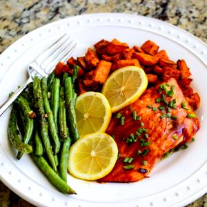 1 serving Chipotle BBQ Salmon (6 oz)