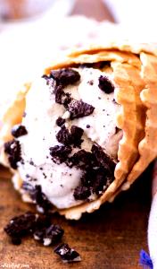 1 serving Chips Ahoy! Ice Cream Sundae