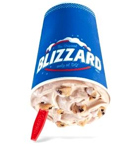 1 Serving Chocolate Chip Cookie Dough Blizzard - Medium