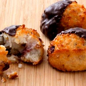 1 Serving Chocolate Dipped Cranberry Almond Macaroon