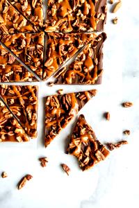 1 Serving Chocolate With Chocolate Turtle Bark Milk Shake, Large