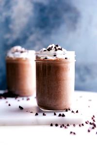 1 Serving Chocolate Yogurt Shake - Veinte, Iced